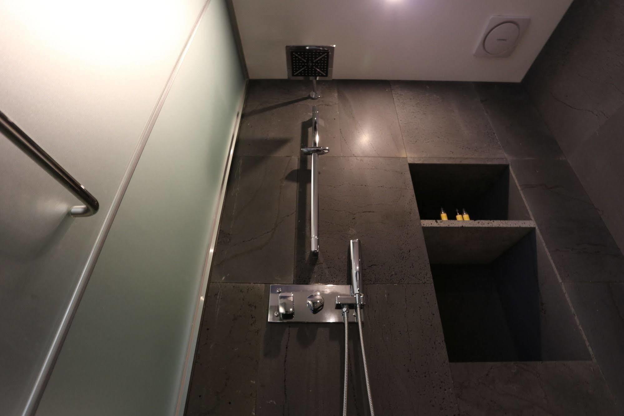 Suwon Top Cloud Hotel Exterior foto
