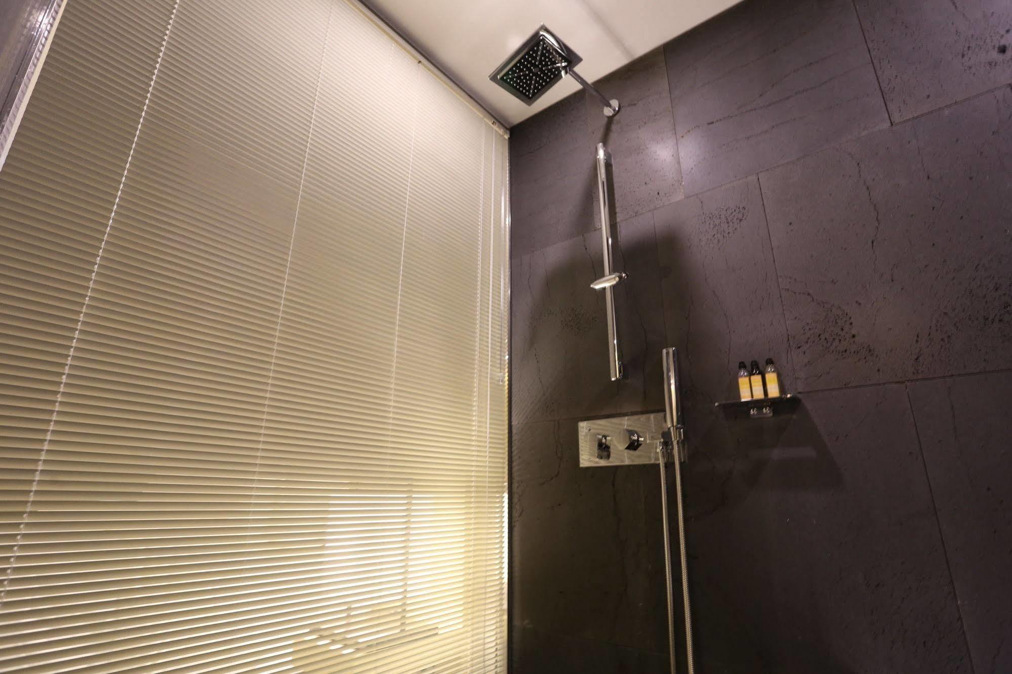 Suwon Top Cloud Hotel Exterior foto